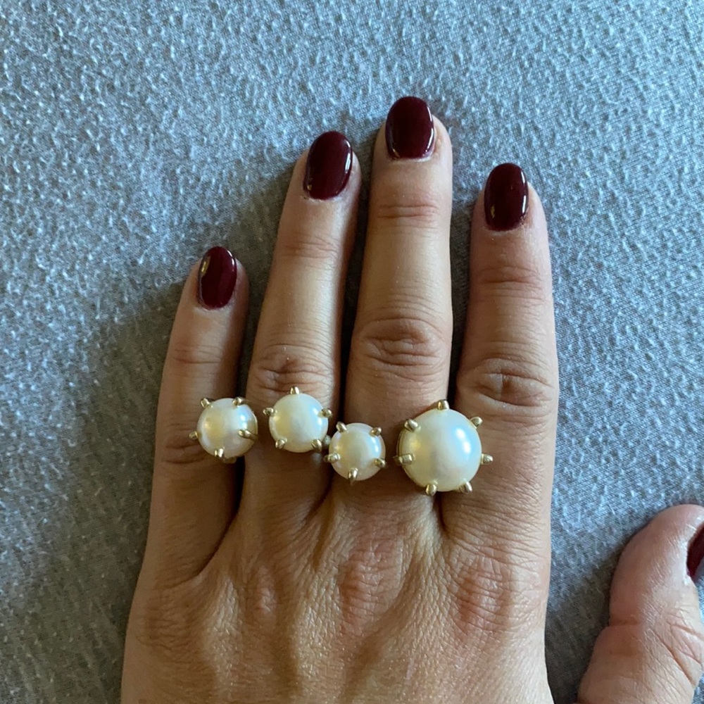 Kendra Scott pearl ring